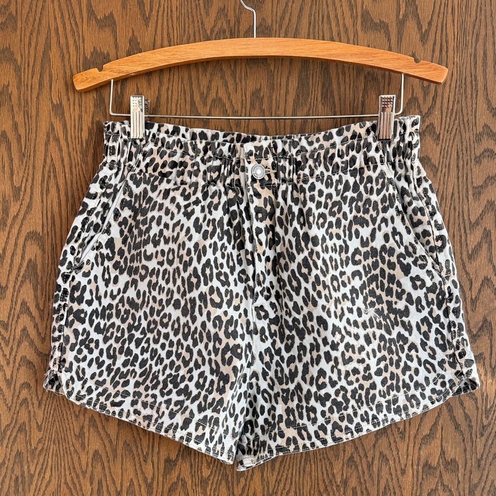 Thread & Supply High Waist Leopard Print Shorts - Picture 3 of 4